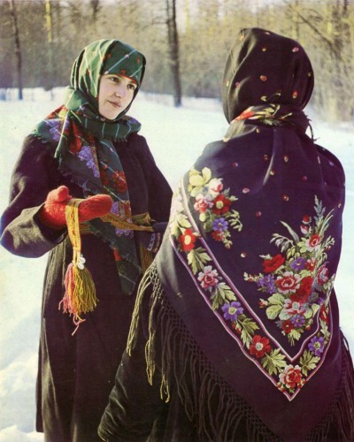 Мерцалова-Поэзия-народного-костюма-1988_115-819x1024.jpg