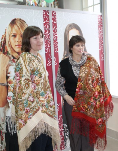Катя в Имениннице-1, Лена - в Счастливице 3