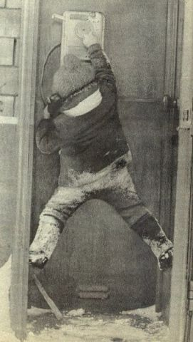 звонок по телефону в 1970 г.png