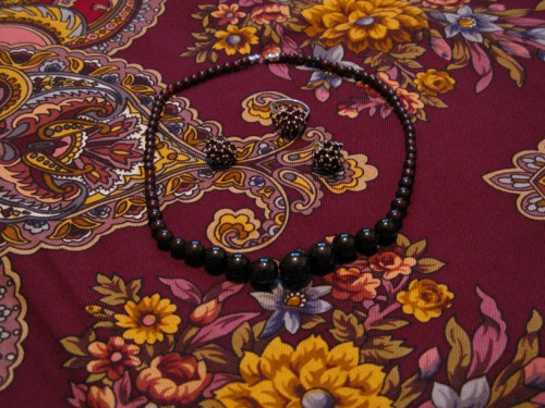 Майя 372-20, Екатерина Регунова<br />Комплект  - гранаты...