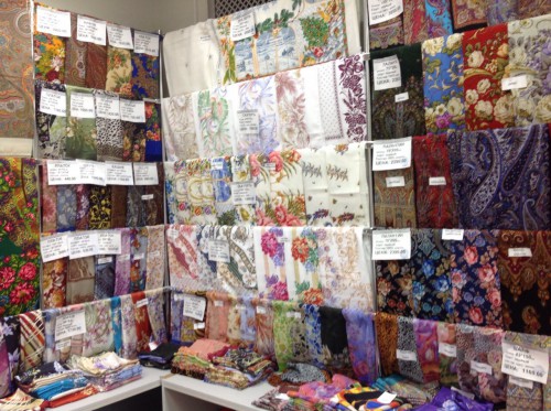 В углу платки стандартного сорта.