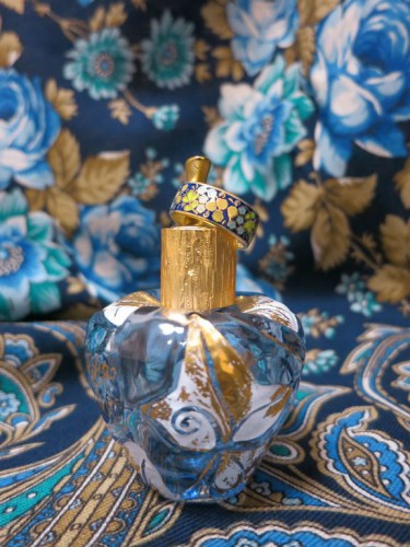 Lolita Lempicka Le Premier Parfum и Расцветающие камни 1442-65