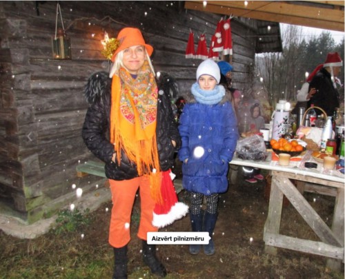 Ой как дочке не нравится фотографироватся ....