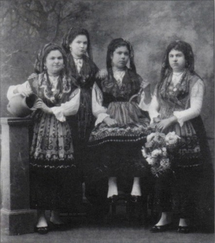 trajes-minho-festa.JPG