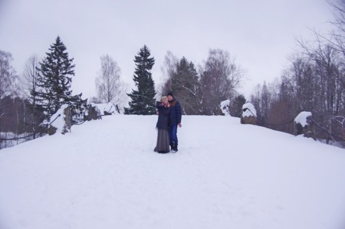 Зимой.
