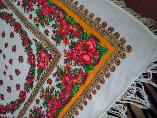 339552660_4_1000x700_sherstyanoy-platok-bolshoy-moda-i-stil_rev004.jpg