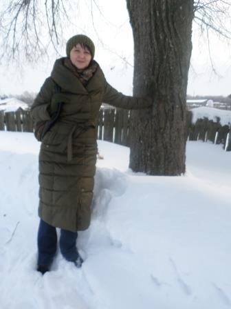 Та самая липа возле бабушкиного дома,которая в детстве казалась просто огромной