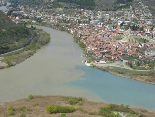 голубая Арагви впадает в Куру