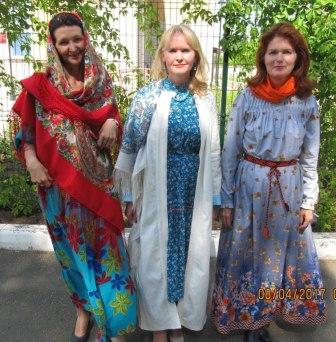 Я,Лариса и Людмила(та самая,что купила Сад дивных снов-16
