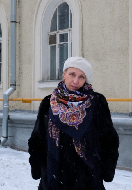 Белые розы вид 14. Художник Лидия Шаховская.