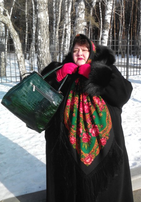На этом фото видно, какой красивый зеленый цвет, при солнечном свете.