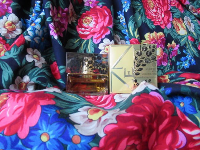 tugrik  - <br /><br /><br />Шаль День Победы&quot;, вид 14 и SHISEIDO ZEN SECRET BLOOM Eau de Parfum Intense