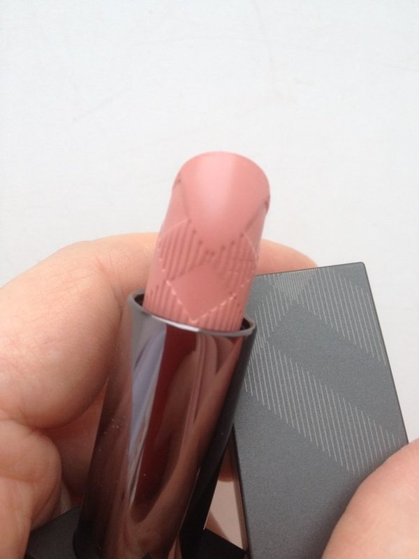 BURBERRY Бархатная помада для губ Lip Velvet Matte 402 PALE ROSE