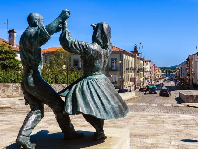Monumento Folclore, Viana do Castelo.jpg