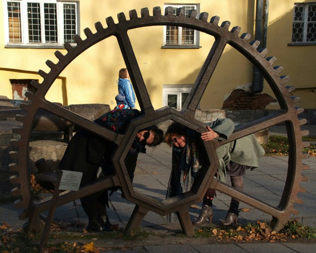 v-KCIS2ORJg_1.jpg