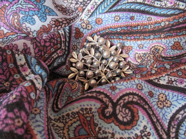 Платок шерстяной с шелковой бахромой "Шафран", вид 12, 89x89 см<br />Художник: Жукова Елена