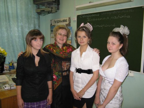 Мы со Счастливицей-18 среди ангелочков.