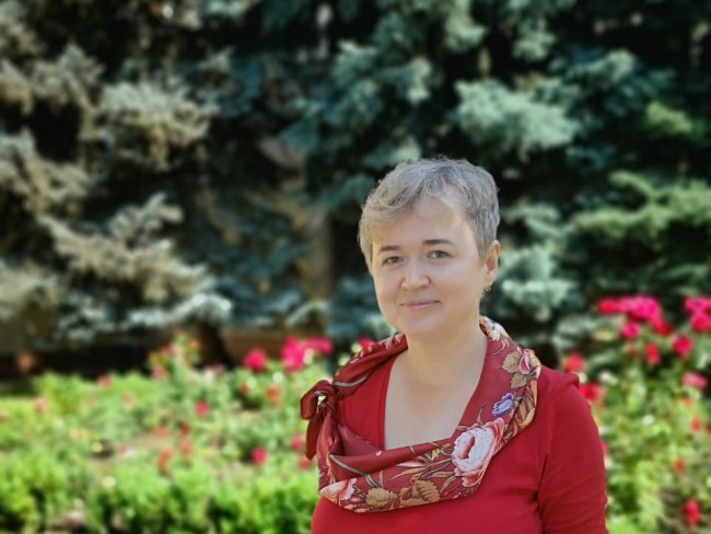 Платок 770-5 Жаворонок, Валерия Фадеева, 89х89, атлас