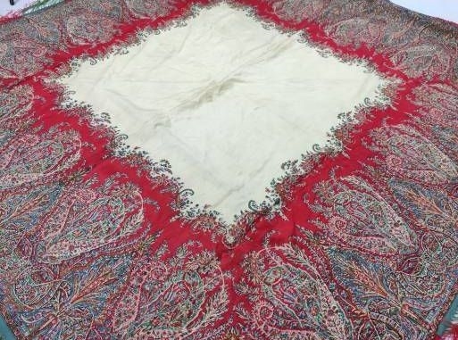 antiguo-manton-de-merino-fino-estampado (11).jpg