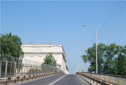 bd90404047ef.jpg