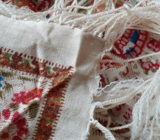Antique-Victorian-Fringed-Floral-Print-Fringed-Paisley-Shawl-_57 (6).jpg