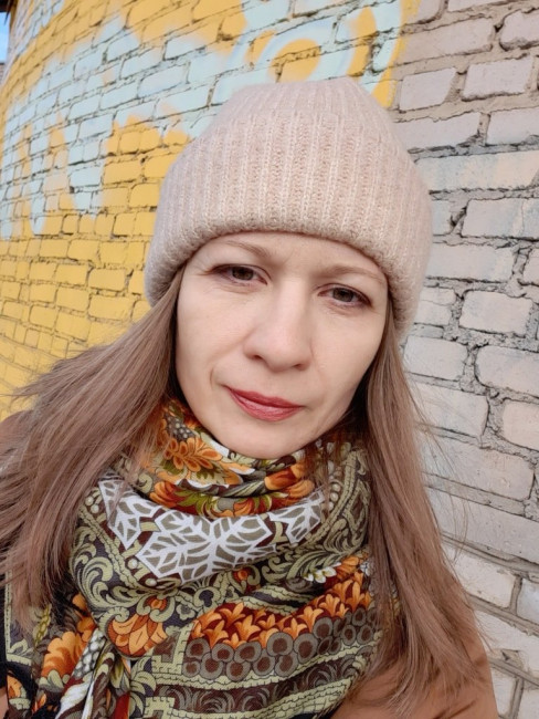 При дневном(ааа...слепит солнце))