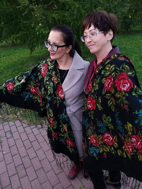 с темными листиками.jpg