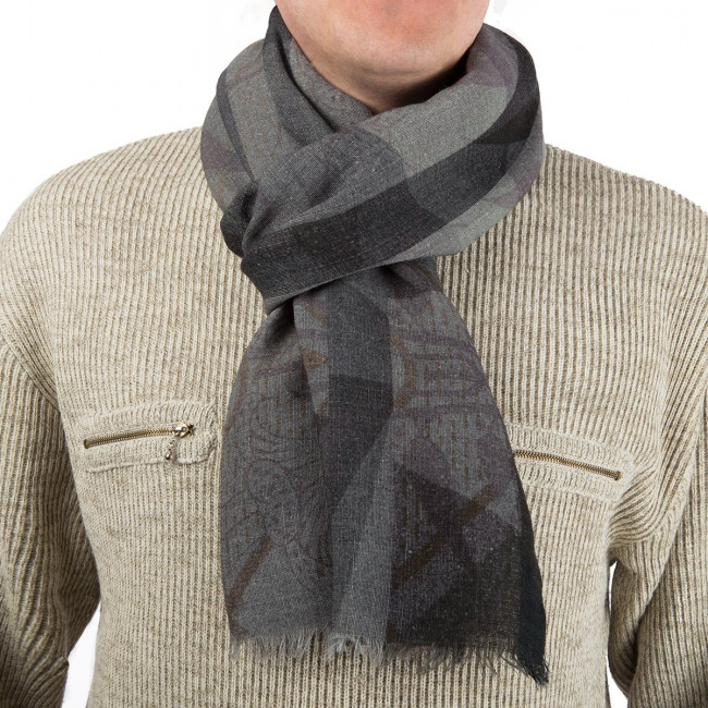 10374_1_man2.jpg