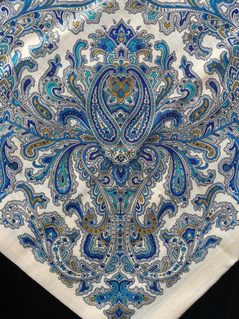 Платок шерстяной с шелковой бахромой &quot;Оберег&quot;, вид 4, 89x89 см