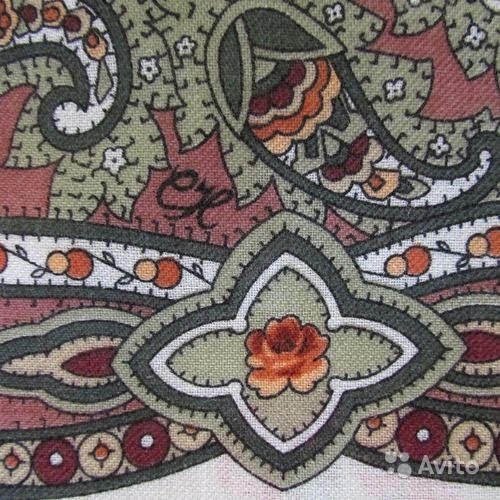 Инициалы автора на платке Фея сирени