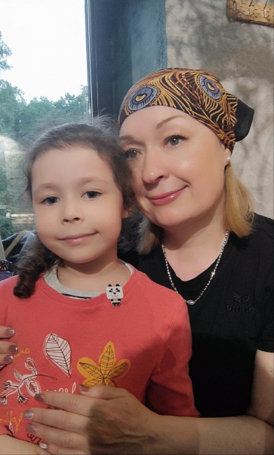 Платочек МАГИЧЕСКИЙ НАРЯД  вид 18.<br />Художник Наталья Белокур.