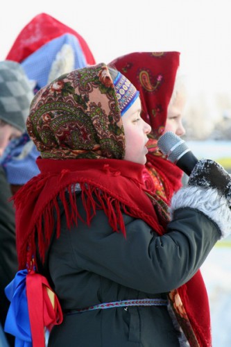 Белые крылья на заднем плане, Соната. автор Н.Слашева