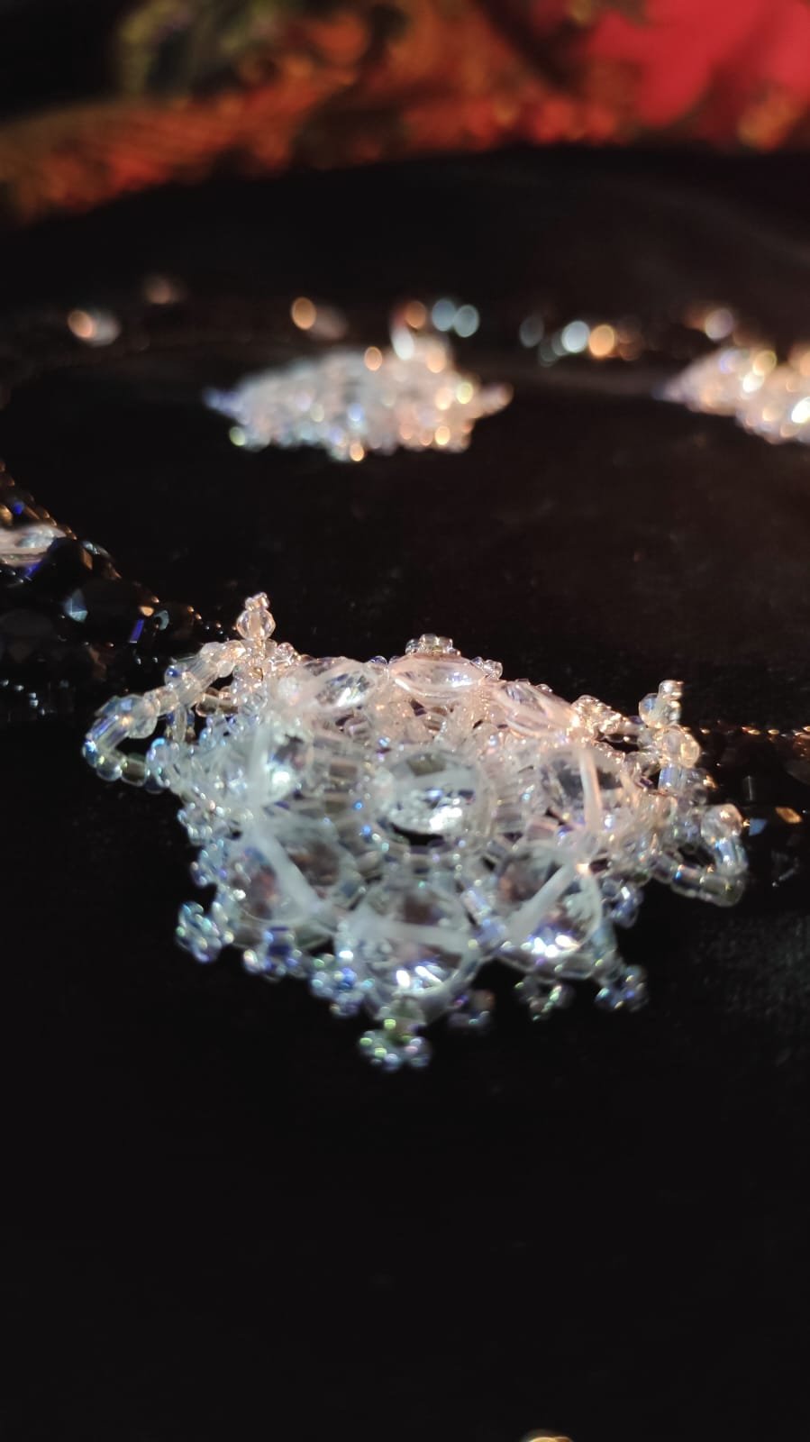 Сплела два ожерелья к рождеству