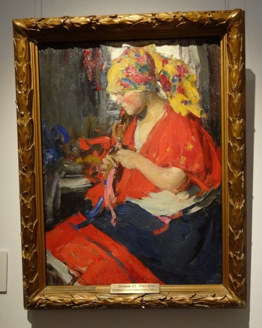 Архипов Девушка, заплетающая косу.JPG