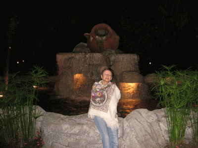 Фонтан-кувшин с природной минеральной водой