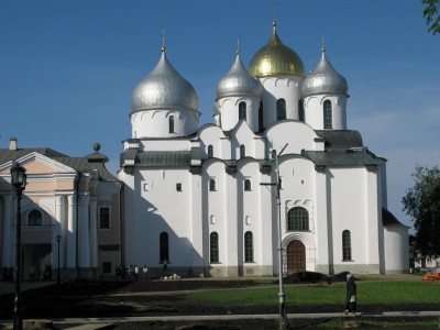 Софийский собор. Здесь хранится главная икона Знамения божьей матери, которая посвящена победе над суздальским войском.