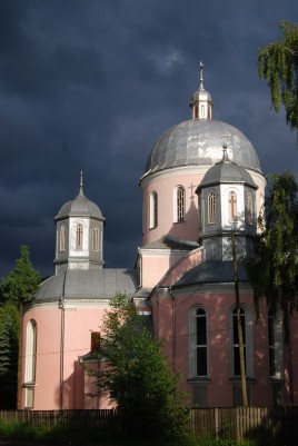 церковь в пгт Дубове