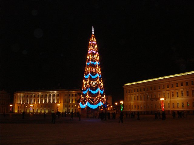 На Дворцовой площади