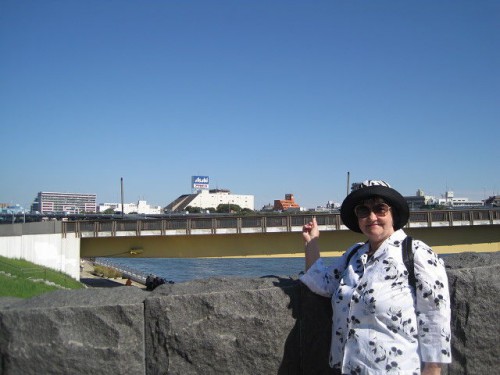 В нем находится музей,Башня пива