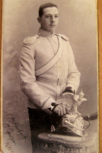 1898г. Какая шикарная каска - такой я нигде не встречала!