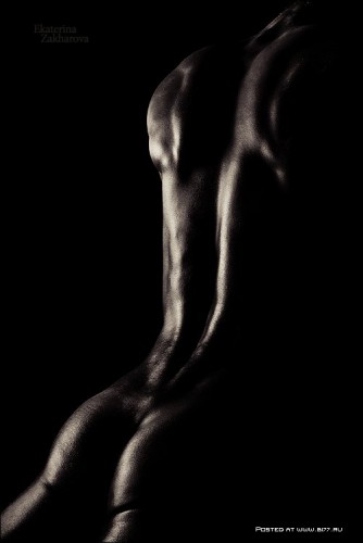 1302800328_man-nude-nu-mans-erotic-man-23-b177.ru.jpg