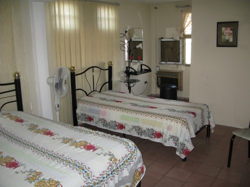 Комната для гостей. Кондиционер только здесь.