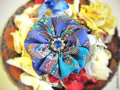 1707998703-ukrasheniya-brosh-russkij-stil-n9940.jpg
