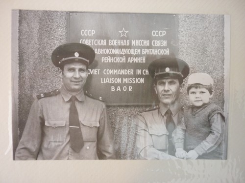 Мой дедушка (слева) с сослуживцем Виктором.