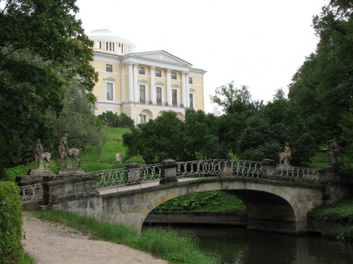 Павловский дворец