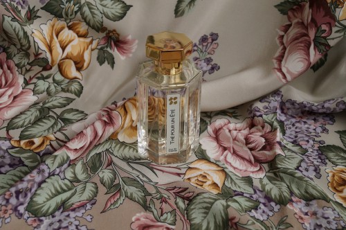 The Pour Un Ete L`Artisan Parfumeur.jpg