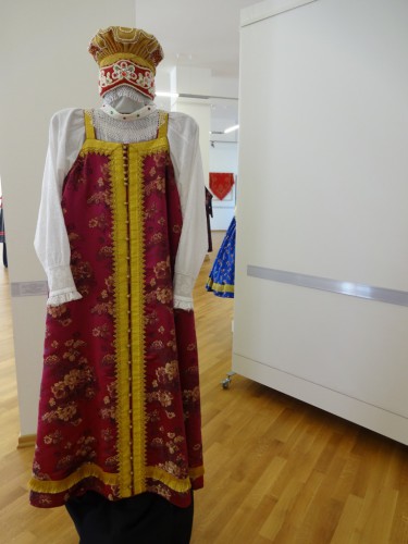 Нижегородский праздничный костюм (реконструкция)