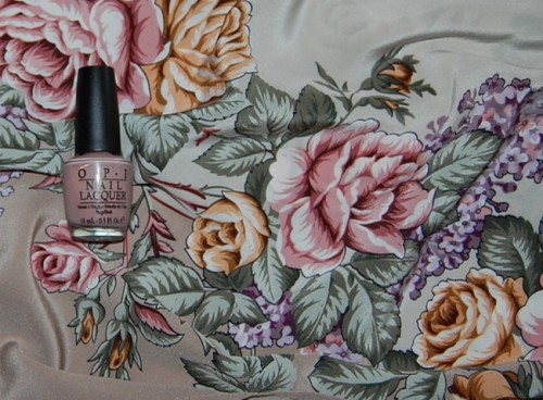 OPI Tickle my France-y NL F16 и Аромат любви 1378-1