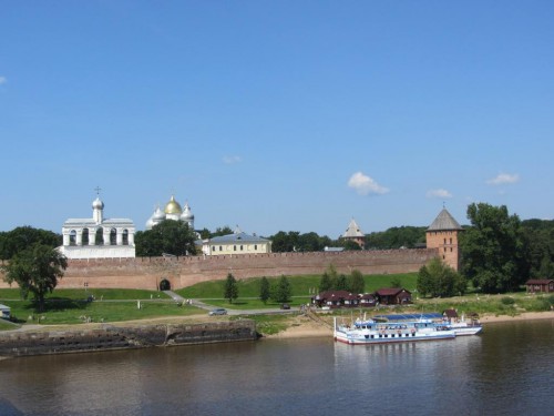 Кремлевский ансамбль, от моста справа